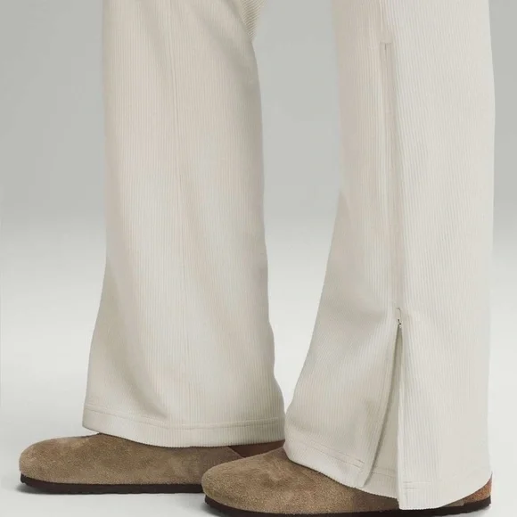 Lululemon Brushed Softstreme Ribbed Zip Flared Pant 32.5” – Bone | Size 6 | NWT - Picture 5 of 11